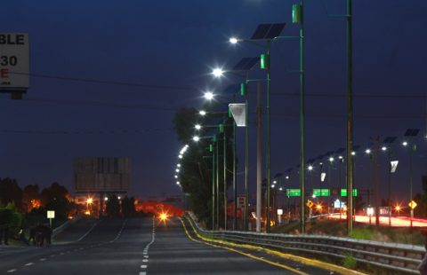 foto-energias-renovables-de-colombia-instalacion-iluminacion-publica_solar_1